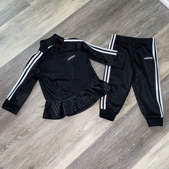 Adidas Girls Embossed Peplum 2pc Jogger Set Black - Picture 2 of 8
